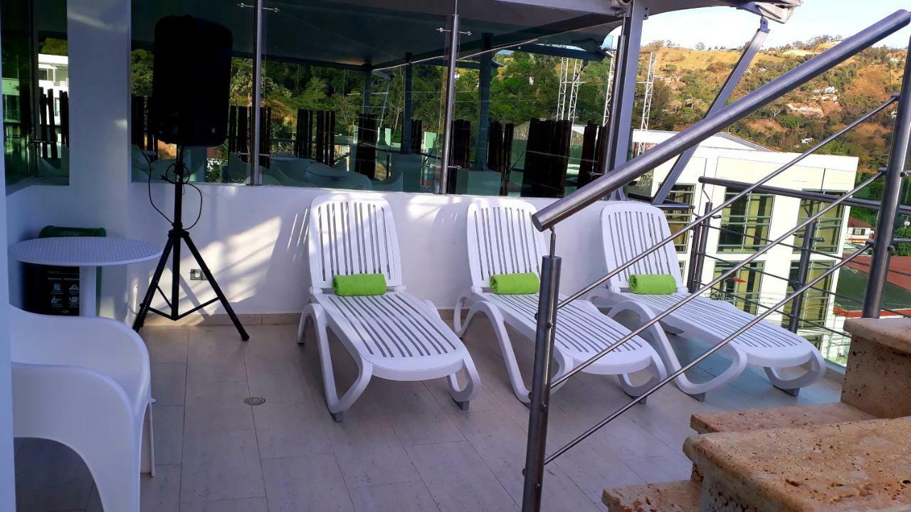 Natural Hotel De La Vega Hotel 3*